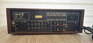 Amplificador Rotel Yes- Plata