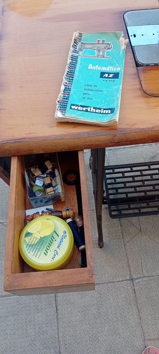 Máquina de coser Wertheim