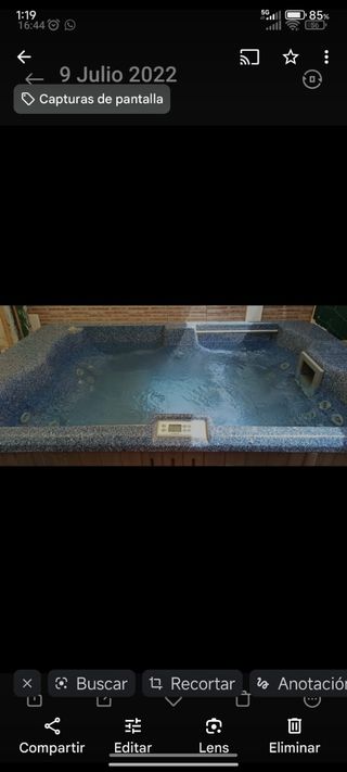 Jacuzzi hidromasaje azul