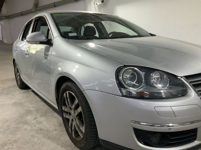 Volkswagen Jetta Advance 2.0TDI 140CV 2009