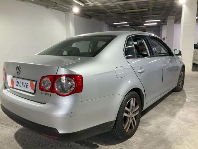 Volkswagen Jetta Advance 2.0TDI 140CV 2009
