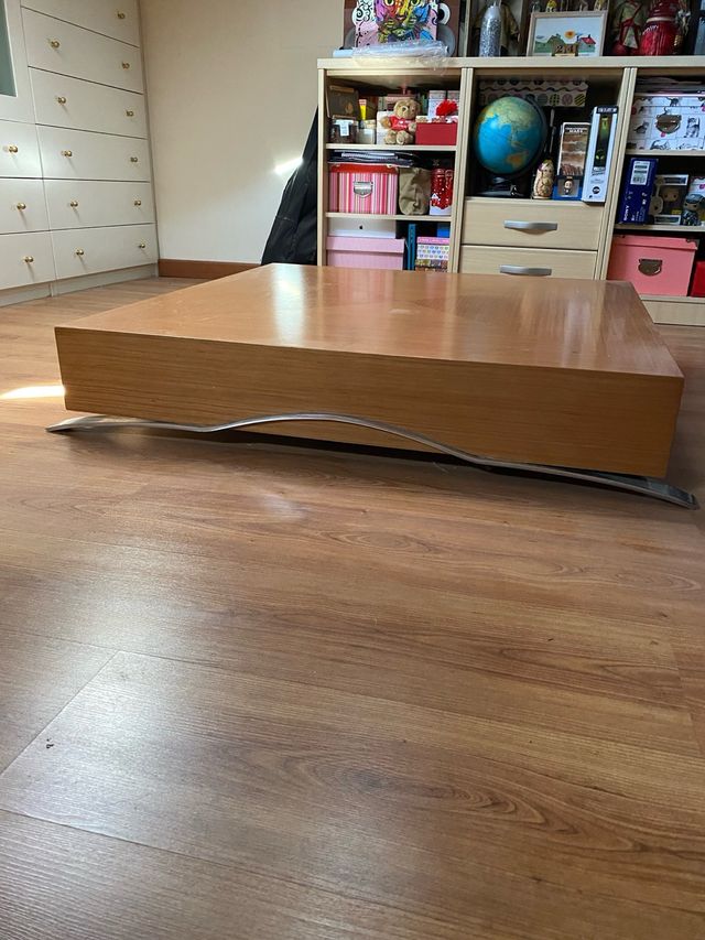 Mesa centro diseño madera metal