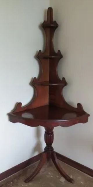 2 Esquineras madera estilo francés.