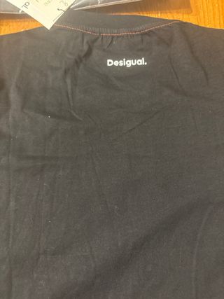Camiseta Desigual XL negra - grafiti