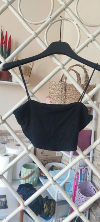 Top corto nero Shein