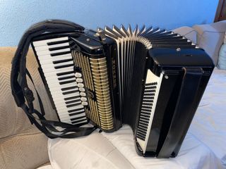 Acordeón Hohner Verdi III 120 bajos