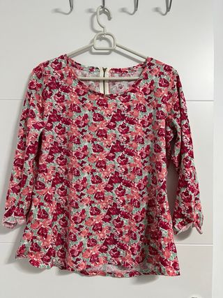 Blusa floral manga 3/4