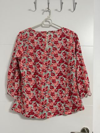 Blusa floral manga 3/4
