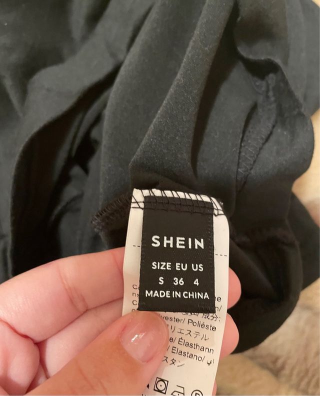 Crop top negro - nuevo