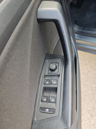 Volkswagen T-Roc 2.0 TDI 115CV IVA DEDUCIBLE