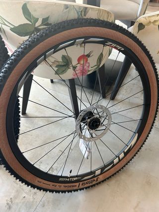 Ruedas MTB zipp 1ZERO HiTOP: ¡a estrenar!