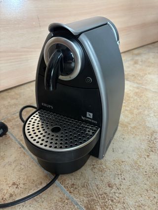 Cafetera Nespresso Krups Essenza
