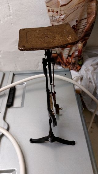 Balanza antigua de precisión