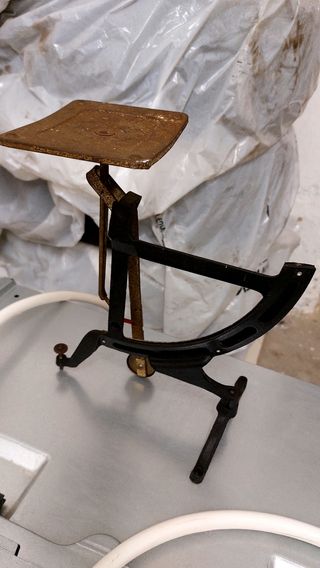 Balanza antigua de precisión