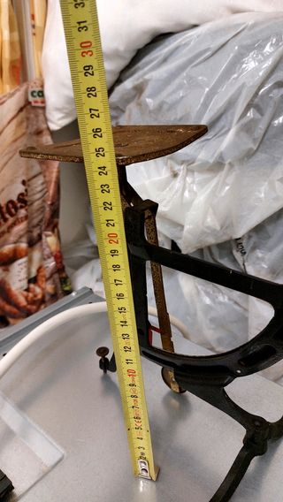 Balanza antigua de precisión