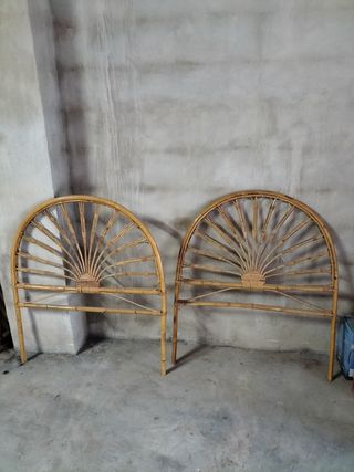Cabeceros de cama de bambú y ratán.