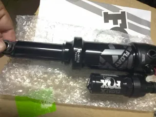 Ammortizzatore Fox Float performance 205x65 trunni