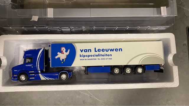 Wsi 1/50 Leeuwen Scania T6