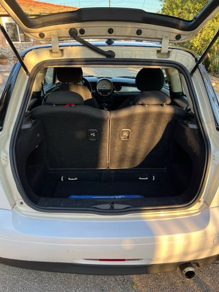 MINI Mini Cooper One Diesel 2012