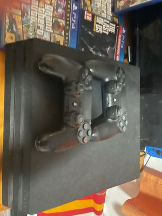 PS4 Pro (PlayStation 4) + Juegos