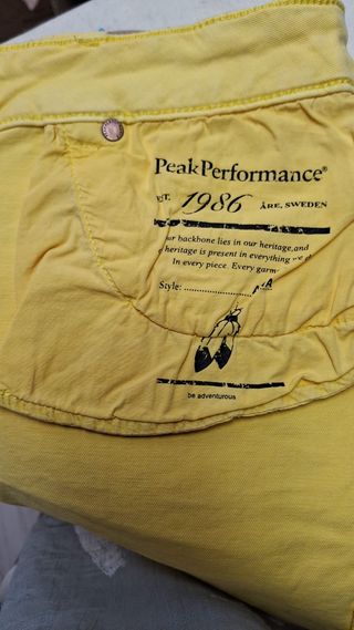 Mini Falda Vaquera Amarilla Peak Performance