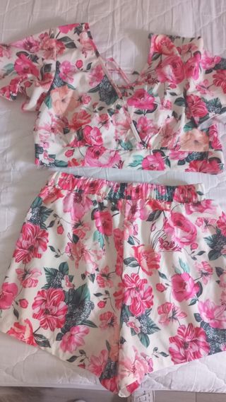 Conjunto floral verano