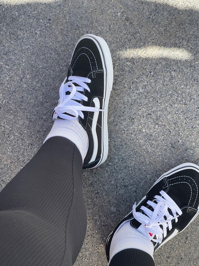 Vans Sk8-Low - Tenis negros y blancos talla 38.5