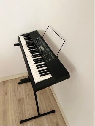 Piano Casio + Soporte
