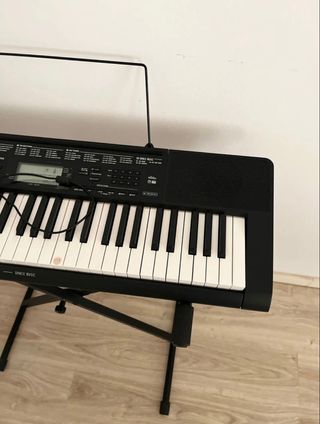 Piano Casio + Soporte