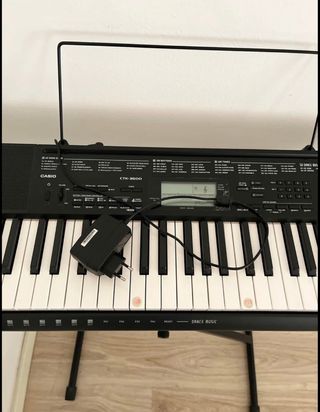 Piano Casio + Soporte