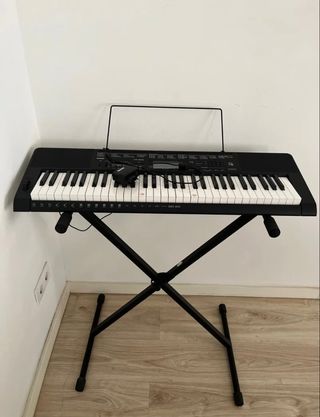 Piano Casio + Soporte