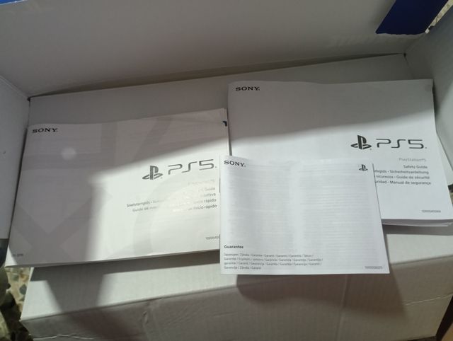 Cofanetto Play Station 5