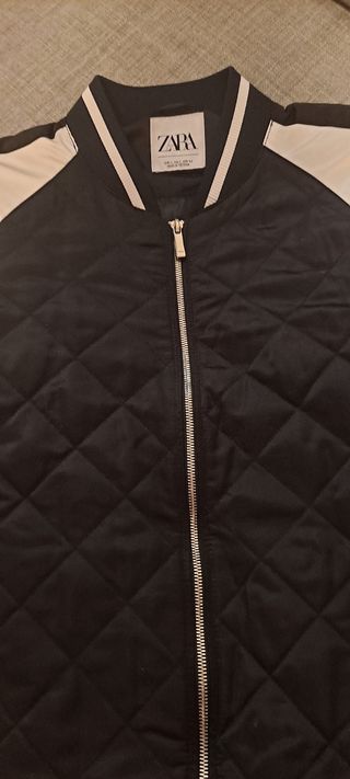 Cazadora bomber Zara - negra y blanca