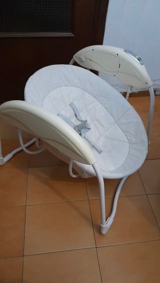 Columpio Eléctrico Musical Graco Glider Lite Beige