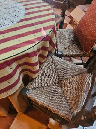 Mesa y 4 sillas vintage