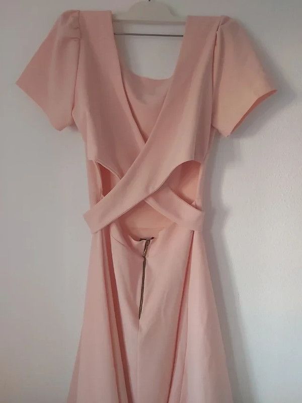 Vestido rosa nuevo