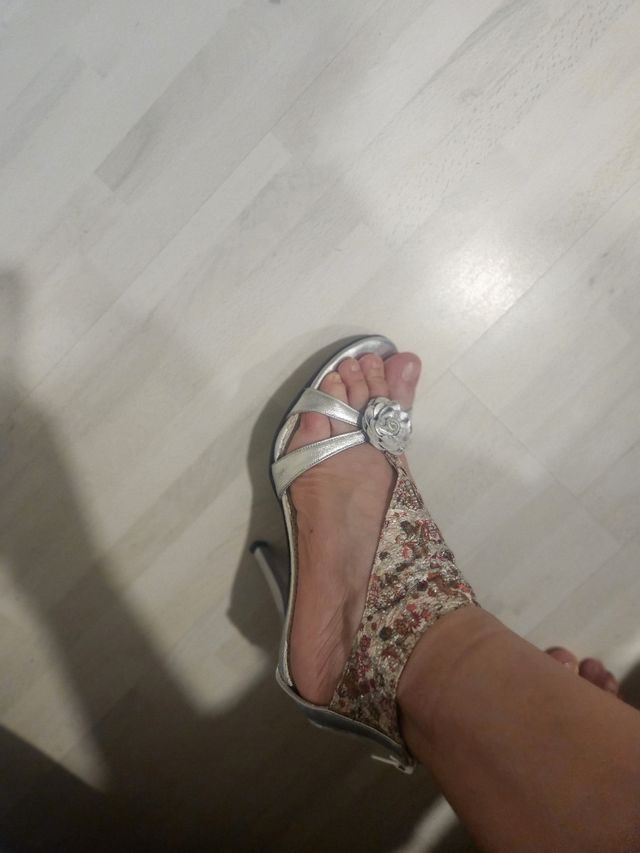 Sandalias plateadas fiesta