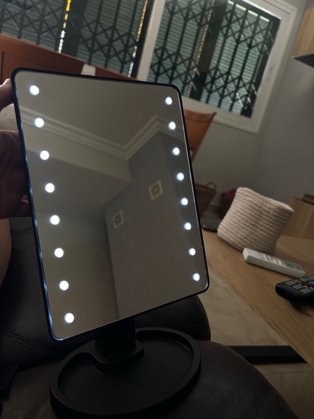 Espejo LED de tocador - 16 luces