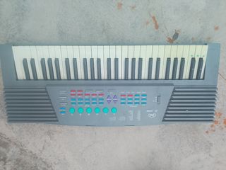 Teclado Casio CT-200R
