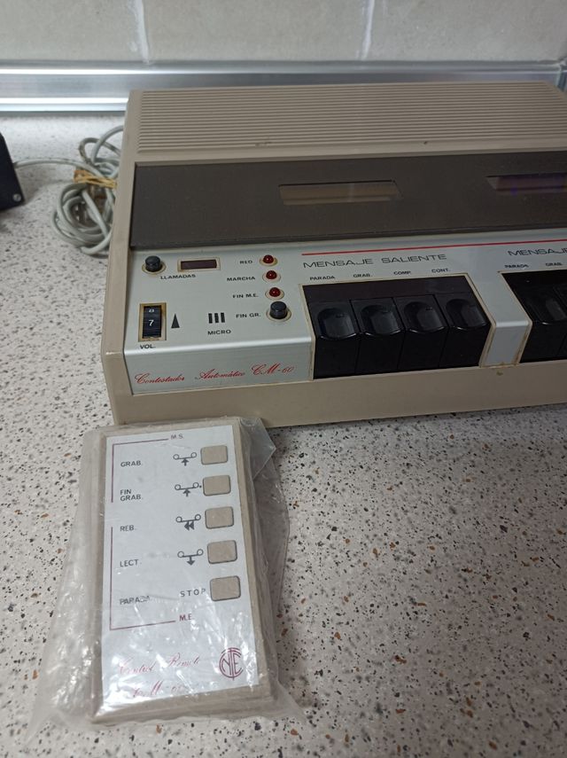 Contestador automático antiguo