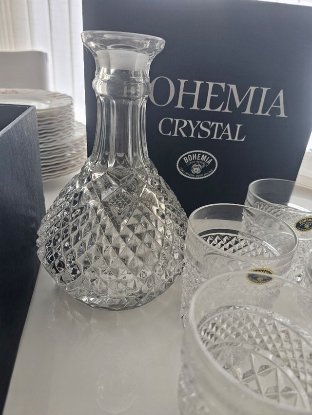 Juego whisky Bohemia: botella + 6 vasos