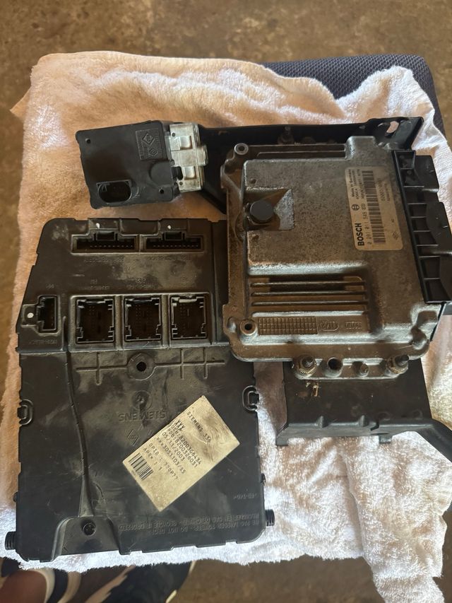 Centralita Renault Megane II 1.9