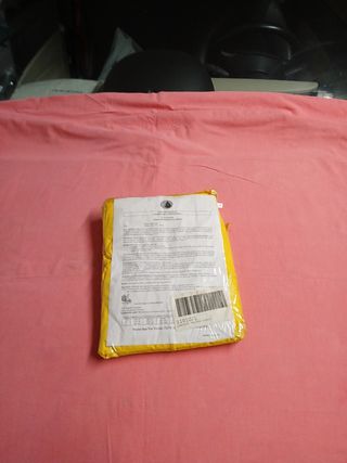 Giacca & pantaloni antipioggia gialli tg L