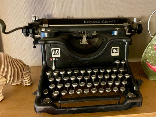 Máquina escribir Hispano Olivetti M40
