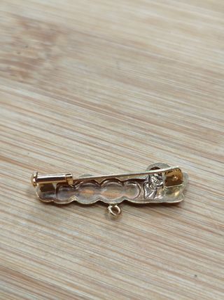 Alfiler bebe oro 18 ktes.