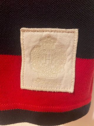 Polo Tommy Hilfiger rayas rojas y negras