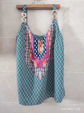 Blusa estampada tirantes dorados