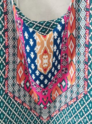 Blusa estampada tirantes dorados