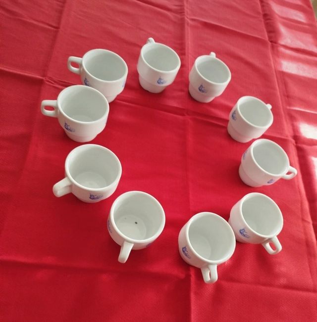 12 Tazas medianas porcelana