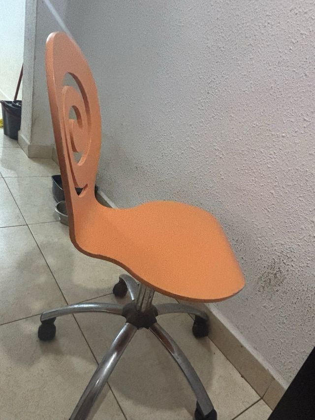 Silla escritorio giratoria naranja
